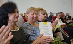 Вице-губернатор Приморского края поздравил сотрудников ДВОМЦ с Днем медицинского работника 